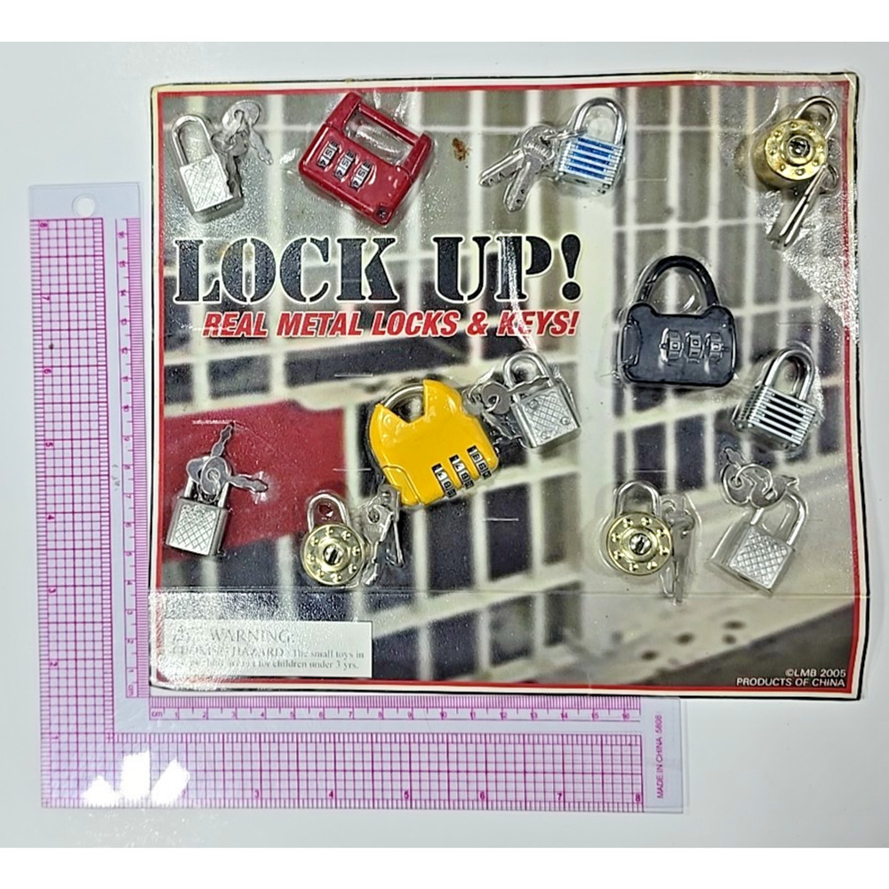 Vintage Vending Display Board Lock Up! Locks and Keys 0549